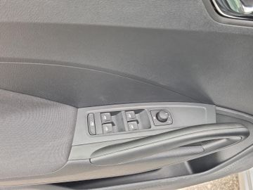 Skoda Fabia - 11