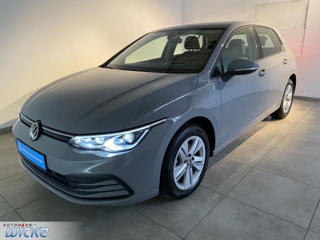 Golf VIII 2.0 TDI DSG Life NAVI KLIMA PDC LED