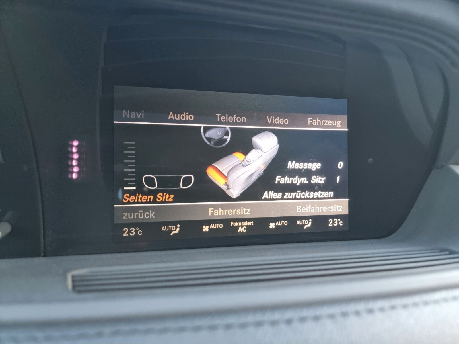 Fahrzeugabbildung Mercedes-Benz CL 500 AMG/Deutsch/Scheckheft/Massage/Top