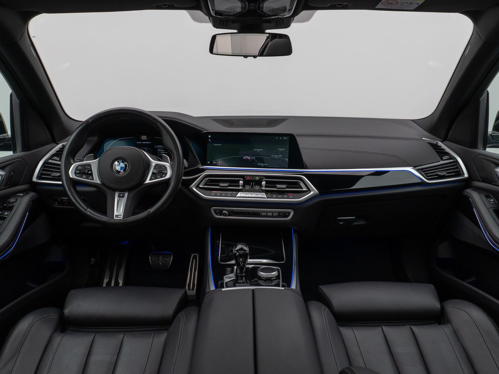 Fahrzeugabbildung BMW X5 M50i Panorama 360° Laser HUD DAB HiFi SoftCL