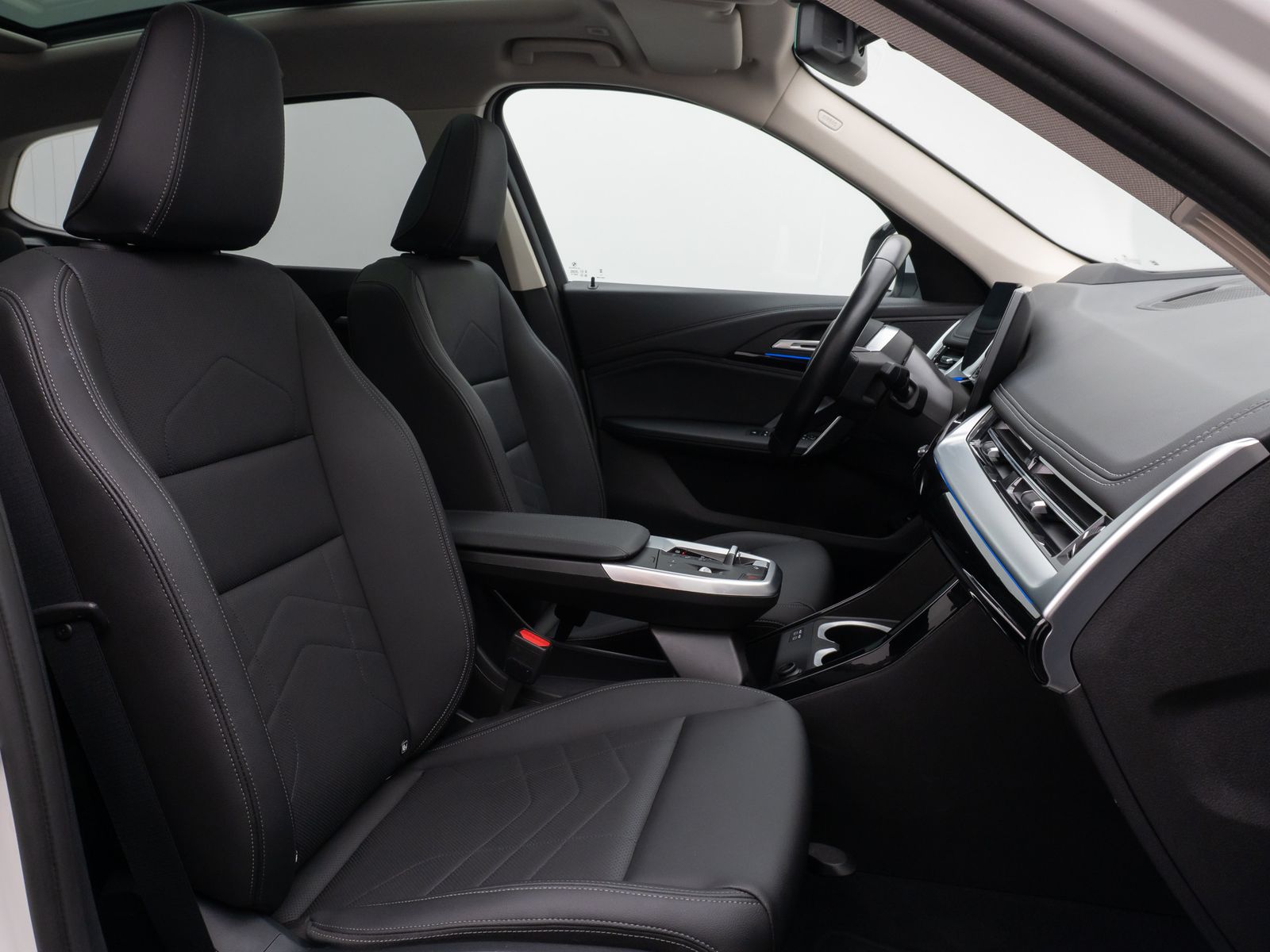 Fahrzeugabbildung BMW X1 xD20d xLine 360°Panorama HUD DAB Komfort AHK