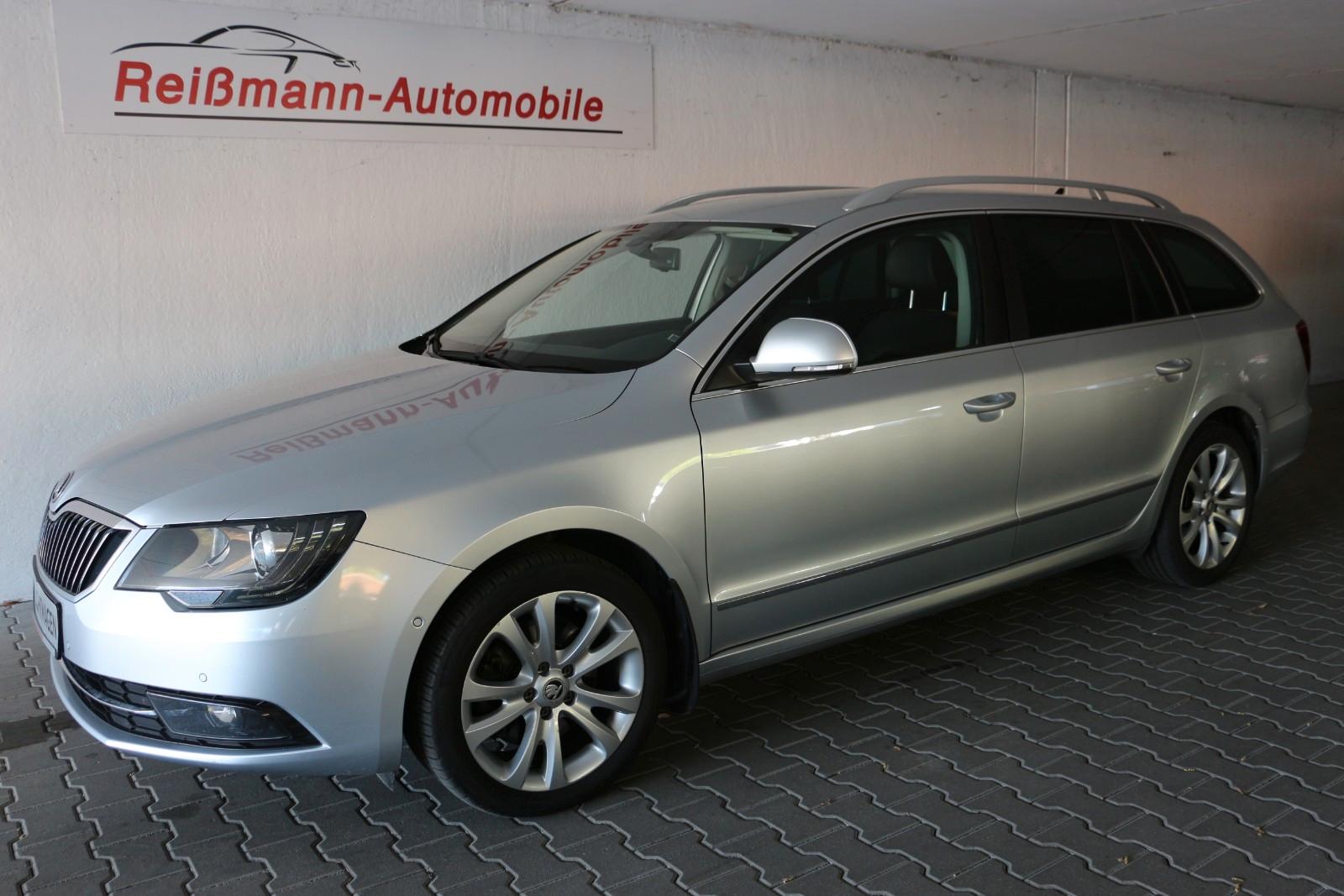 Skoda Superb Combi Eleg. 4x4, Leder, Xenon, Topzustand