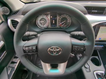 Toyota Hilux - 12