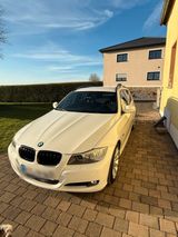 BMW e91 Facelift 330D - BMW 330: 330d E91