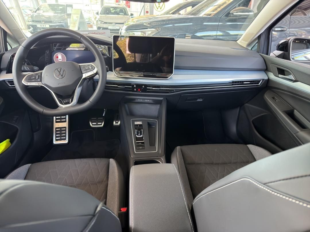 Fahrzeugabbildung Volkswagen Golf Variant Goal Goal.AHK.RFK.Plus Paket.Discov