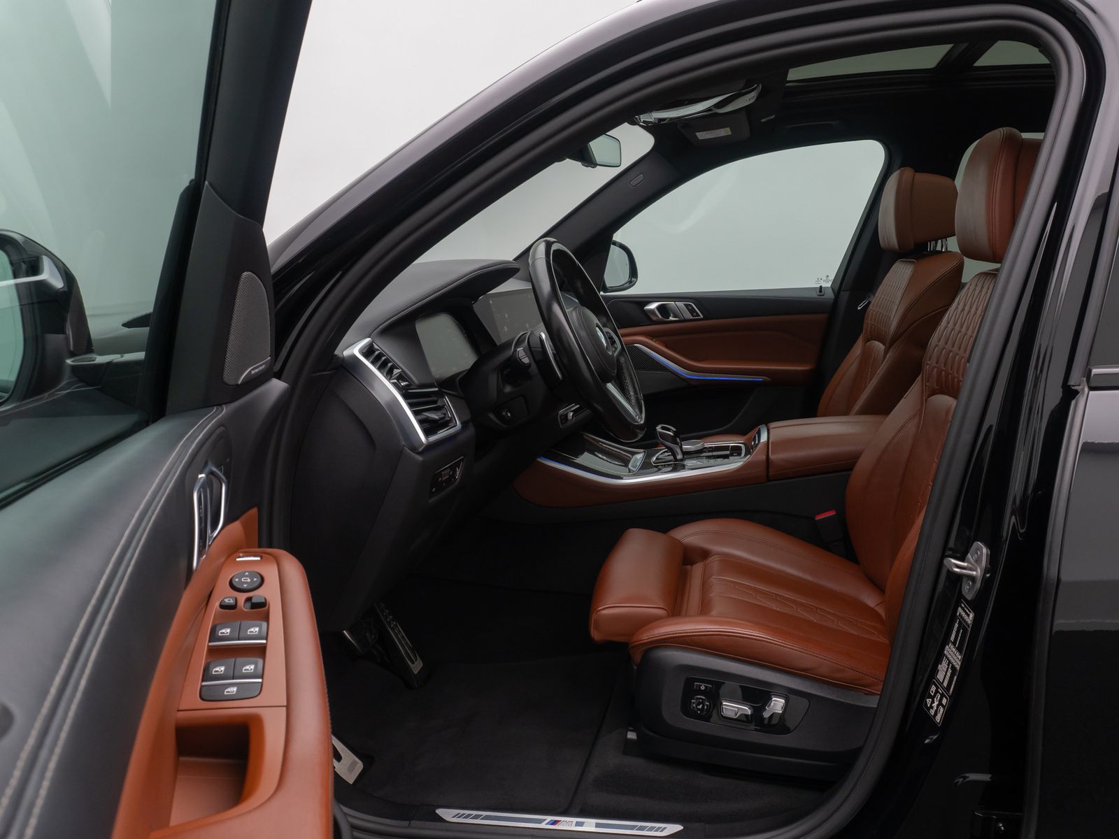 Fahrzeugabbildung BMW X5 xD40d M Sport 360° Laser DAB H/K HUD Panorama