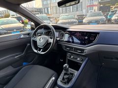 Fahrzeugabbildung Volkswagen Polo 1.0 TSI United KAMERA NAVI DAB+
