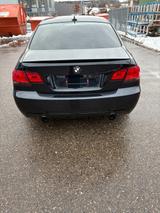 BMW 335i xDrive Coupé - - BMW 335 aus 2009: Coupe, 335i