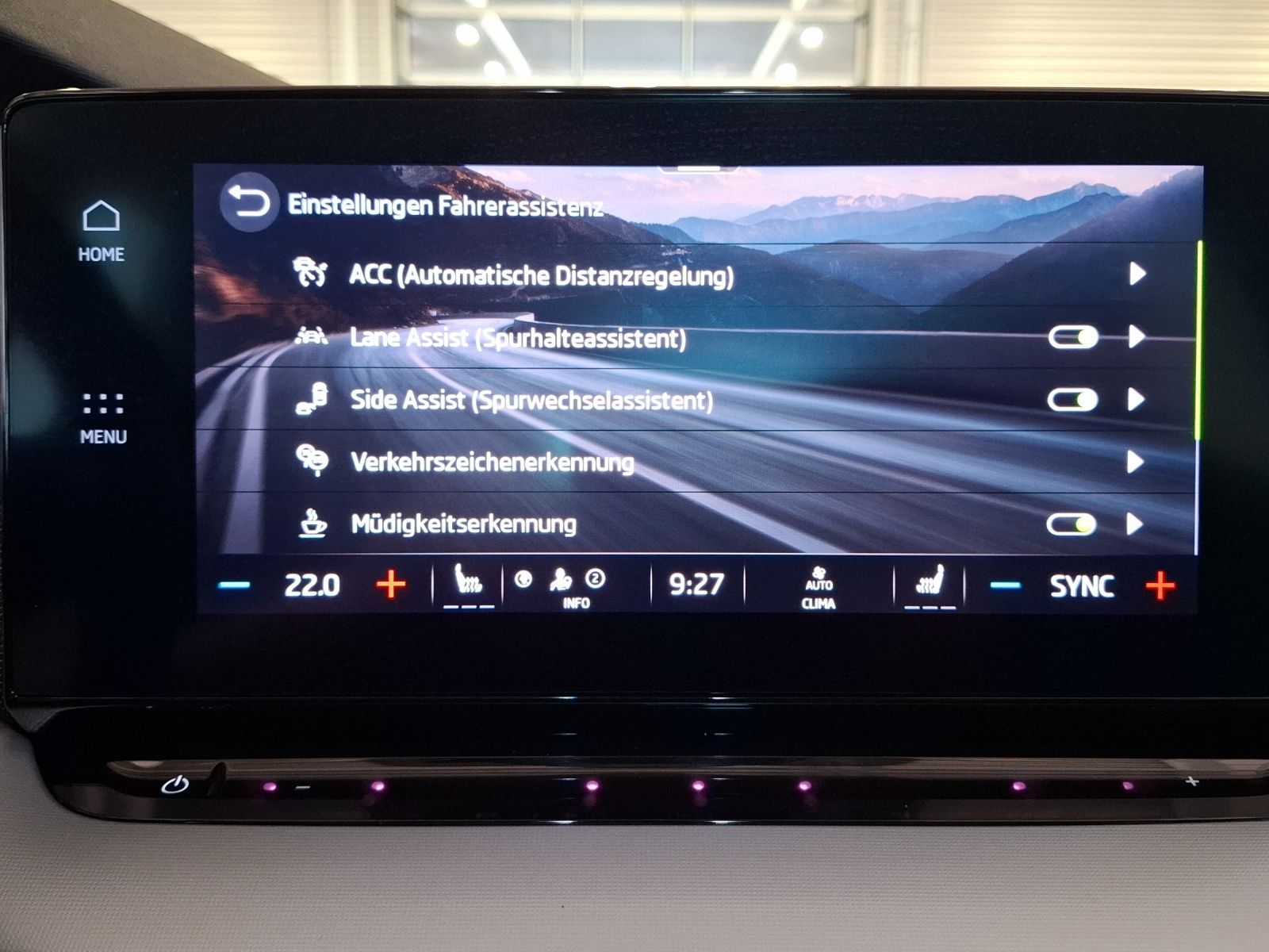 Fahrzeugabbildung SKODA Octavia Combi TDI First-Edition DSG Standhzg. LE
