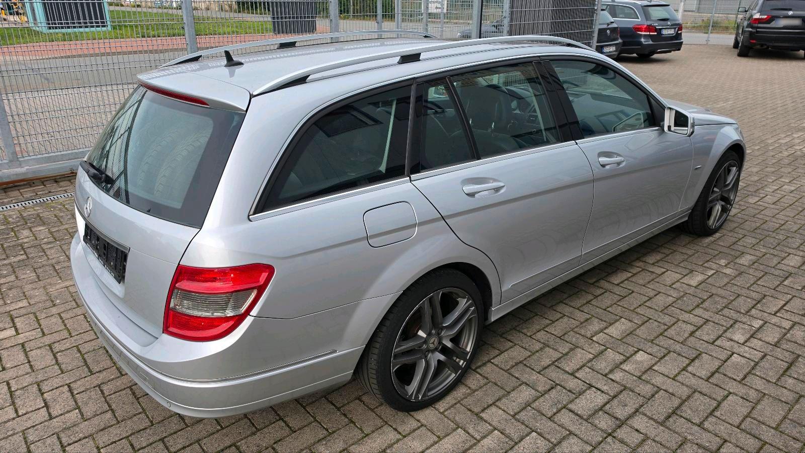Mercedes-Benz C180 2010 — photo 5