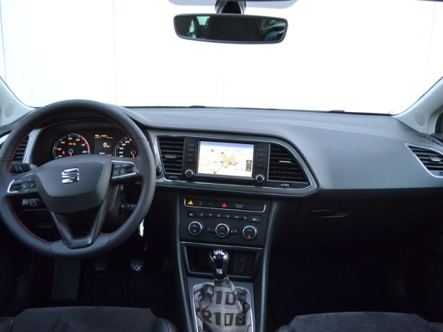 Leon ST 1.4 TSI 150 PS FR PANORAMA/19-ZOLL/LED/N