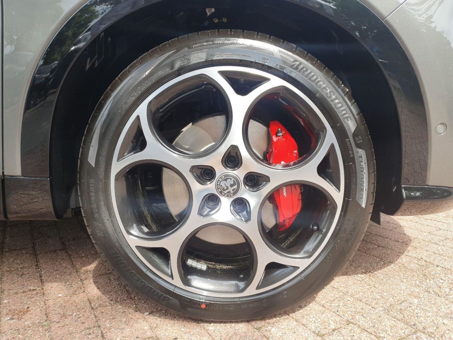 Fahrzeugabbildung Alfa Romeo Tonale Veloce Ibrida 1.5 Mild-Hybrid-MY25-Voll