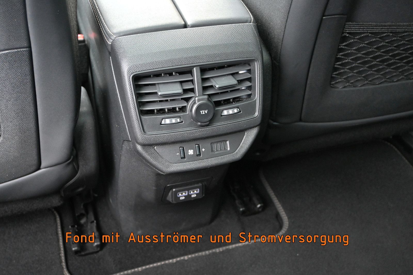 Fahrzeugabbildung Peugeot 5008 BlueHDi 130 GT °ACC°AHK°PANO°7-SITZE°ALARM°