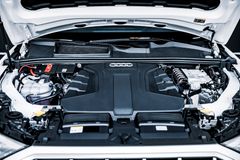 AUDI Q7 50 TDI Quattro - Unfallfrei - Neuwagenzustand