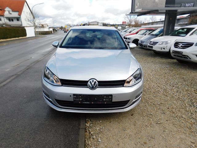 Volkswagen Golf VII Lim. Lounge BMT