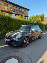 MINI John Cooper Works John Cooper Works - MINI John Cooper Works: Privatanbieter