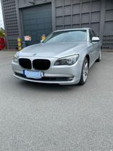 BMW f01  730D Sehr Sauber mit Scheckheft - BMW 730 in Bielefeld