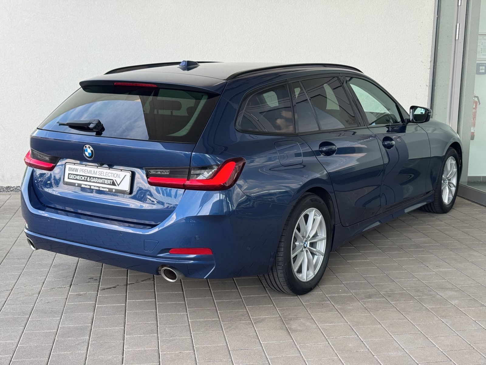 BMW 318i Touring Navi.LED.Hifi.SSGL.Tempo.DriveA.SH foto 3