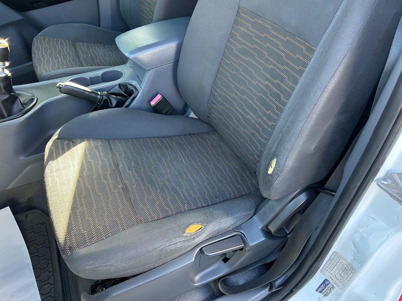 FORD RANGER XL  | BVM | VOLANT EN CUIR