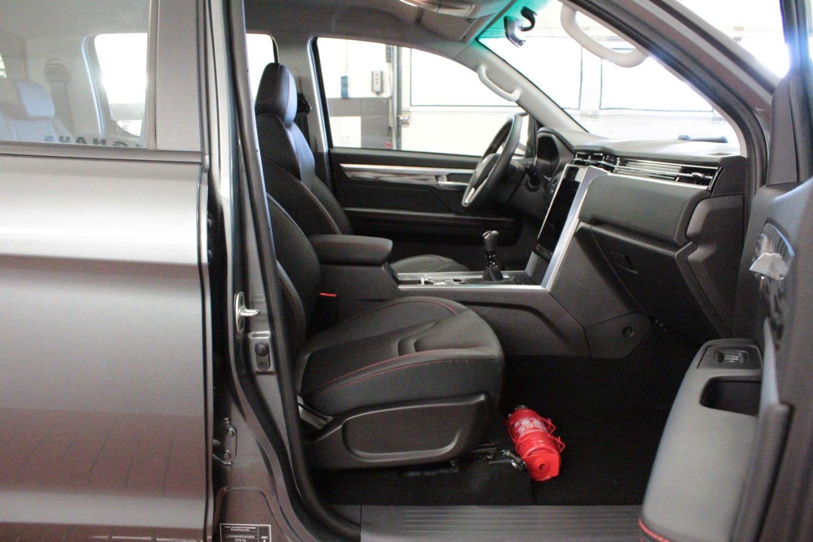 Fahrzeugabbildung JAC 8 Pro  Pickup Doppelkabine *3 to.AHK *