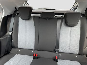 Fotografie 13 des Opel Corsa Kamera TotWinkel Sitz-Lenkradheizung Alu