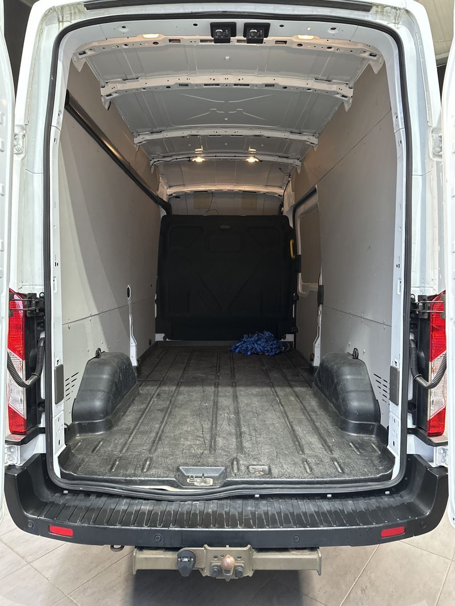 Fahrzeugabbildung Ford Transit Custom 330 L3H2 2.0 TDCi KAMERA+SHZ+AHK+