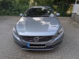 Volvo Automatik,StzHZ,Navi, Xen,Kame., PDC v.&h.SchD - Volvo V60 in Bochum