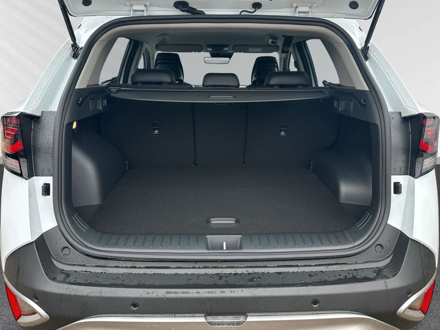 Fahrzeugabbildung Kia Sportage 1.6T 48V 2WD Ultimate Edition  KLIMA +