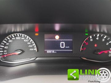 Peugeot 2008 - 9