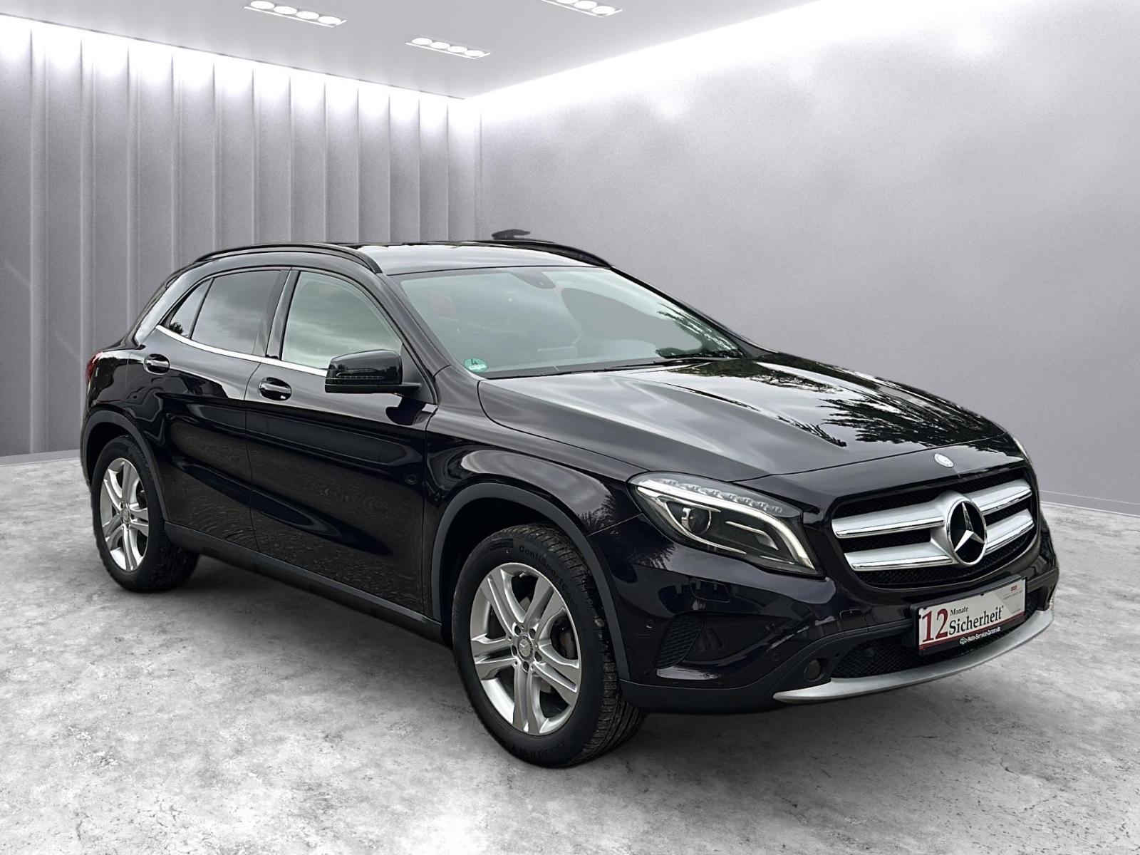 Mercedes-Benz GLA 200 Off-Road *Vollleder/Navi/Bi-Xenon/Totw.*