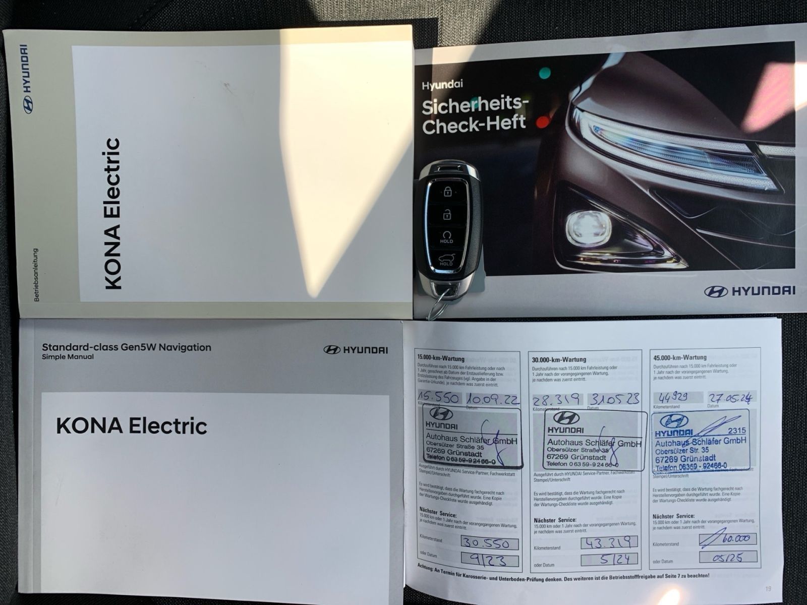 Fahrzeugabbildung Hyundai KONA Edition 30+ 11 kW Navi 1Hd