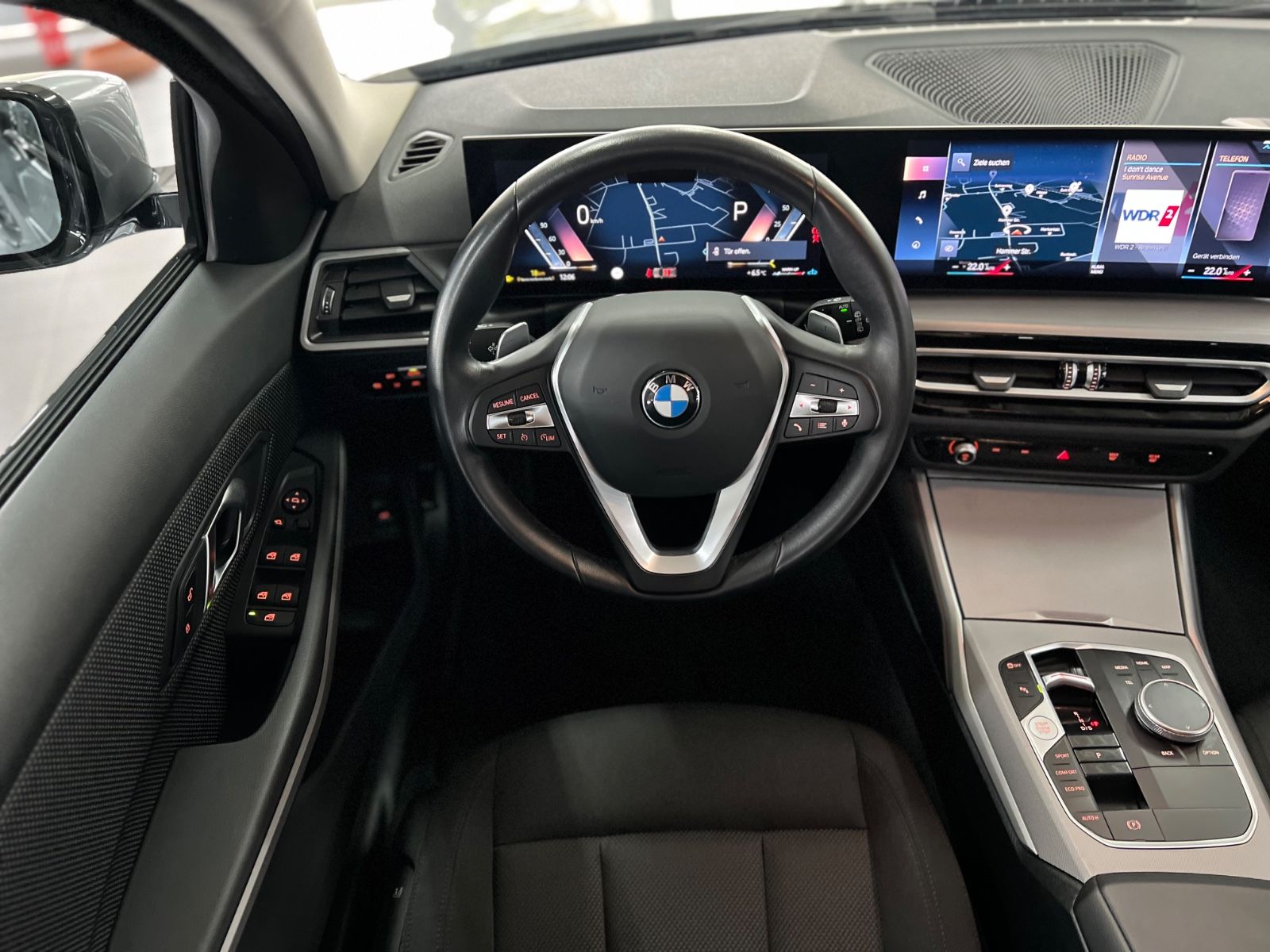 BMW 320d Touring xDrive III Driving Assistant III foto 13