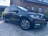 Volkswagen Touran 1.2 TSI SOUND KLIMA 6-GANG NAVI  - VW Touran von privat
