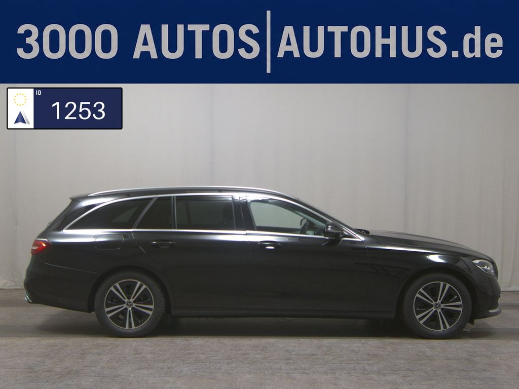 Image of Mercedes-Benz E 220