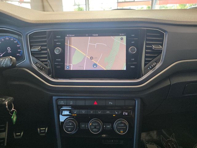 VW T-Roc — Foto 18