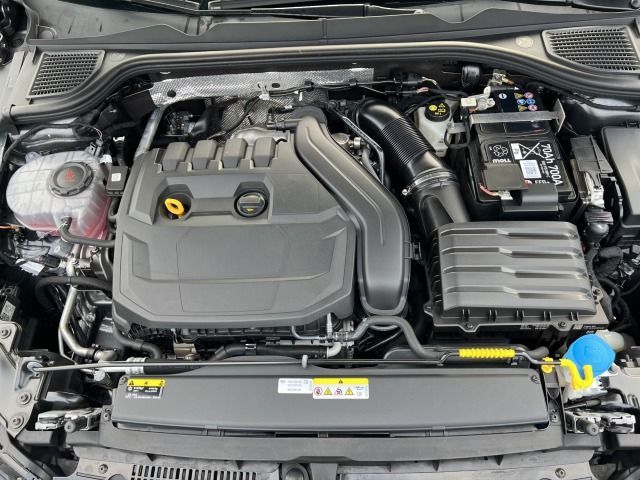 Golf VIII Variant Life 1.5 eTSI DSG AHK*Navi*LED