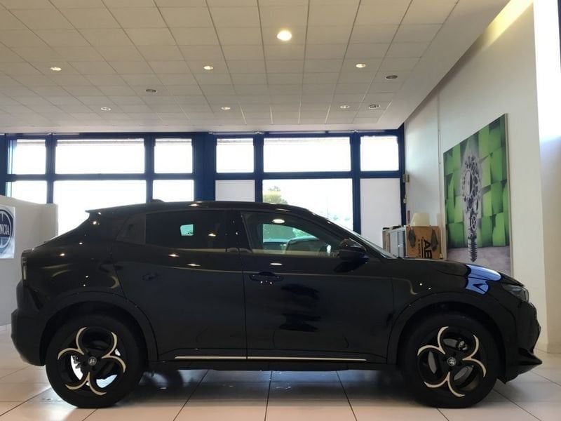 Other Alfa Romeo Junior Junior elettrica Intensa 156cv imagem 2