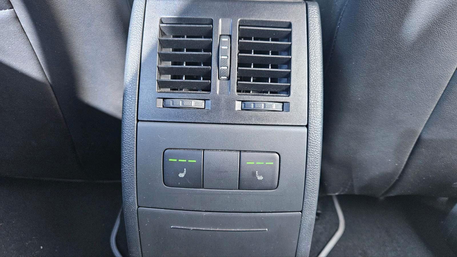 Skoda Octavia 2010 — photo 13