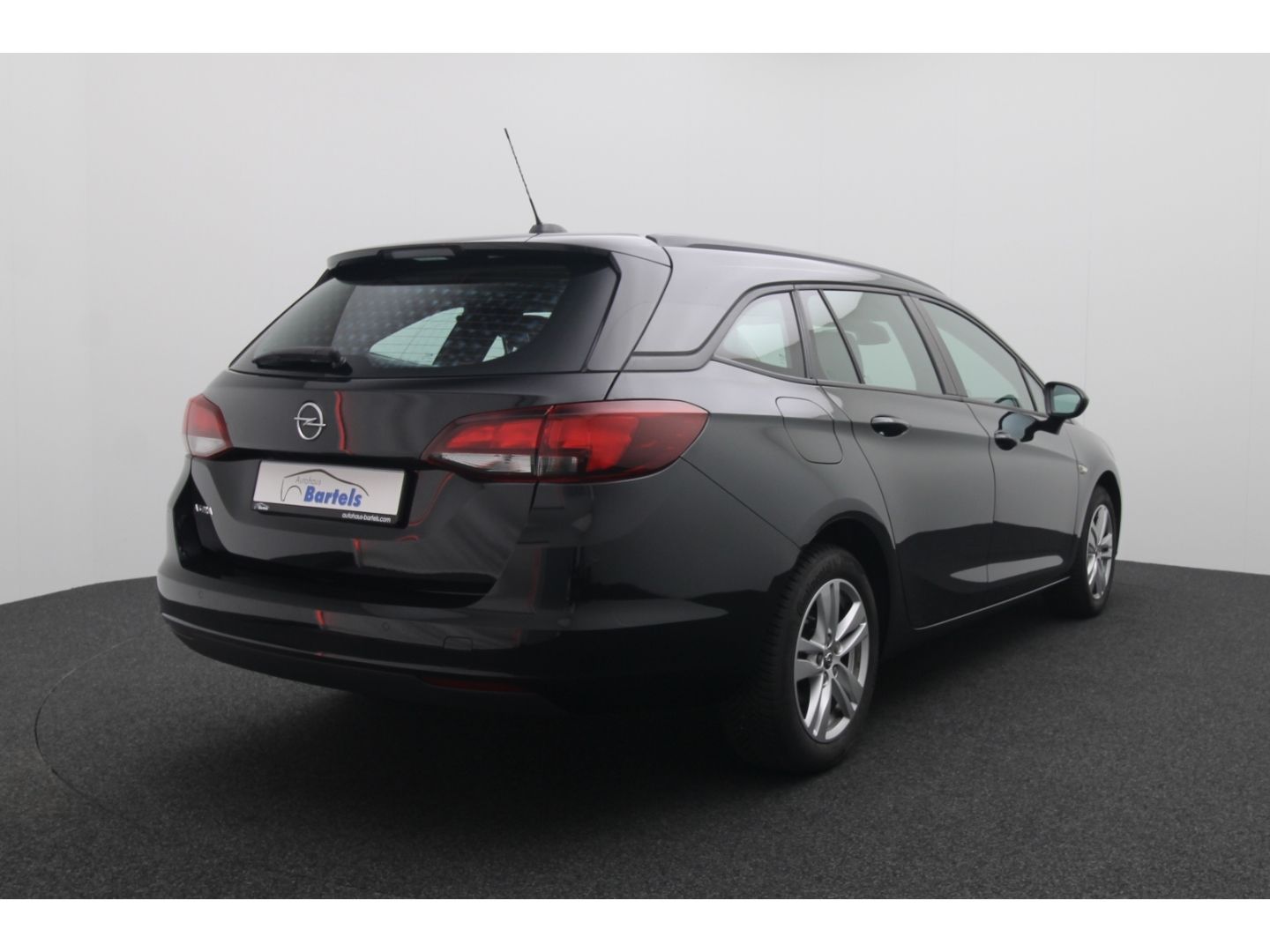 Fahrzeugabbildung Opel Astra K Sports Tourer Edition Start Stop LED SHZ