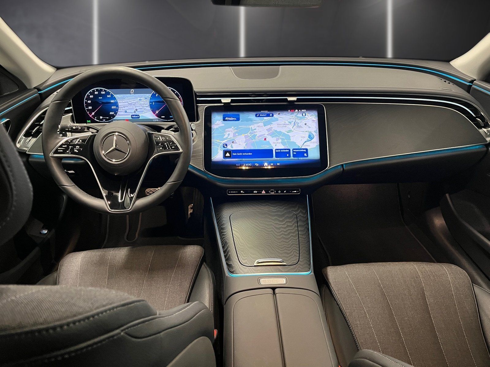 Fahrzeugabbildung Mercedes-Benz E 220 T d Avantgarde*LED*Kamera*Totwinkel*Distro