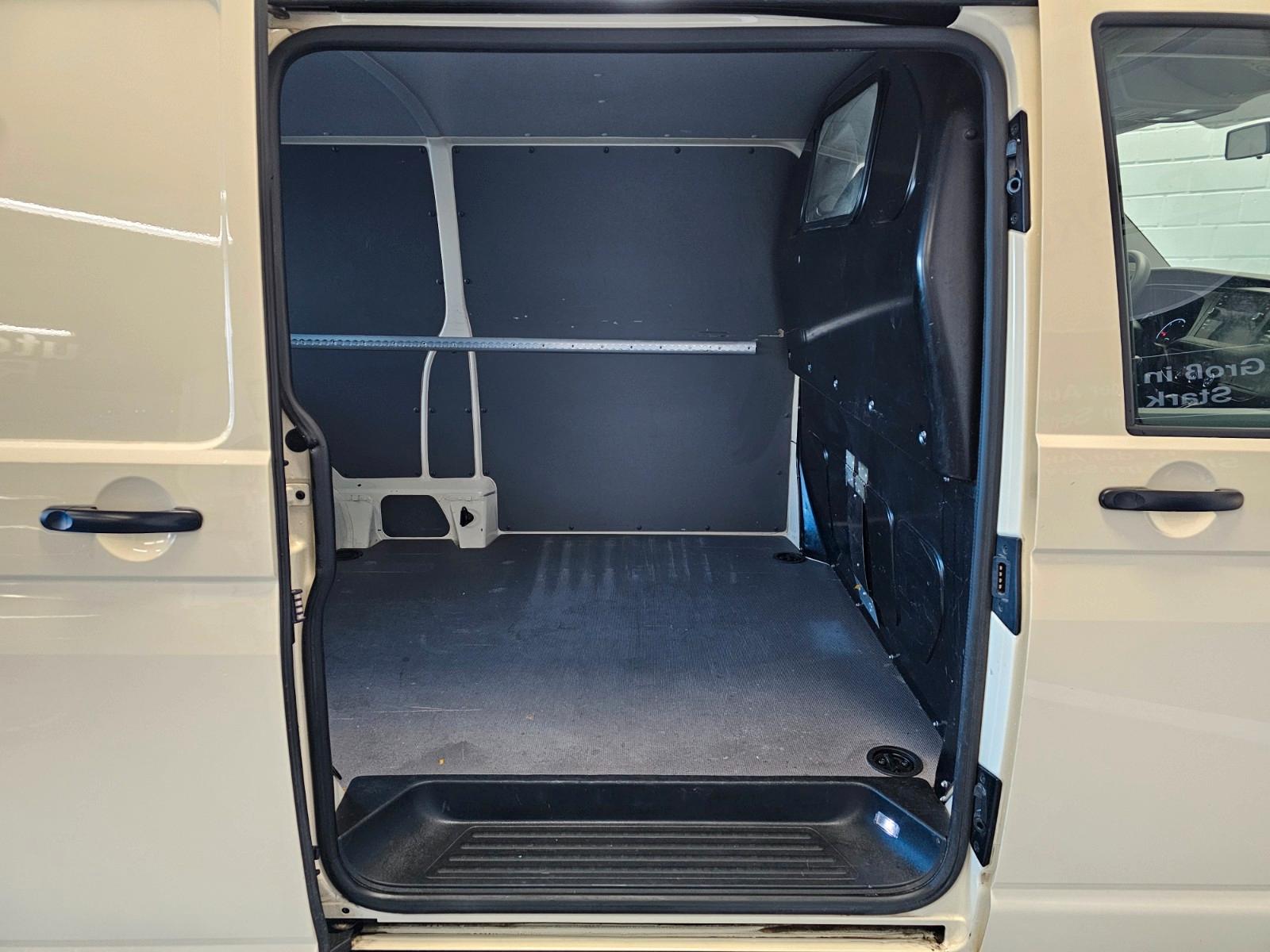 Volkswagen T6.1 2.0 TDI Transporter Kasten EcoProfi l+ Navi