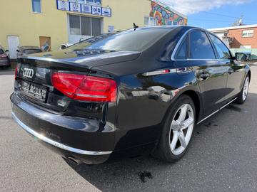 2011 AUDI A8 — фото 5