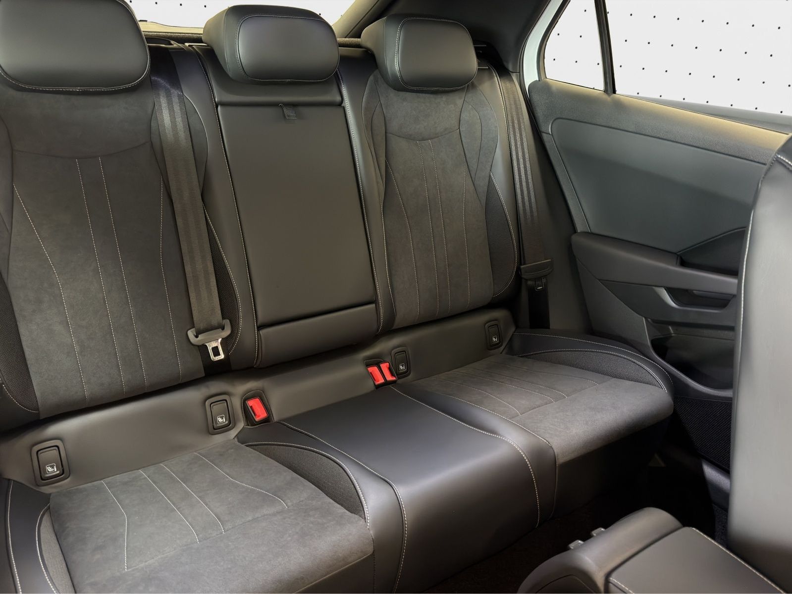 Volkswagen T-Roc - Bild 15