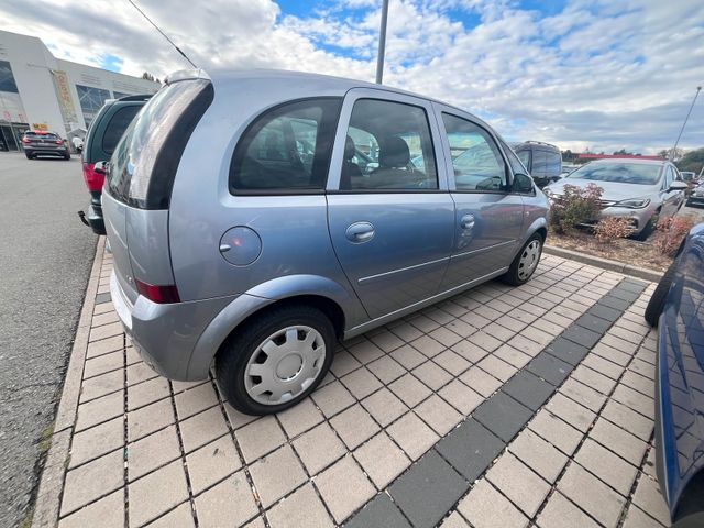 Opel Meriva 1.8; 125 PS