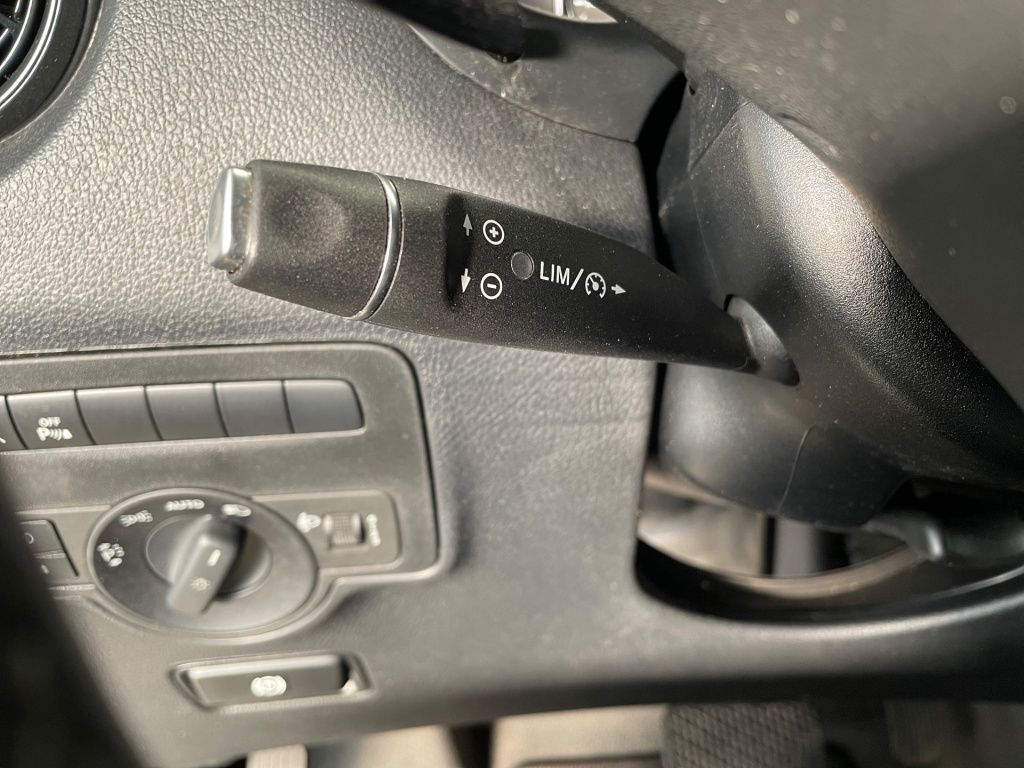 Fahrzeugabbildung Mercedes-Benz Vito 114 Kasten extralang Klima PTS Flügeltüren