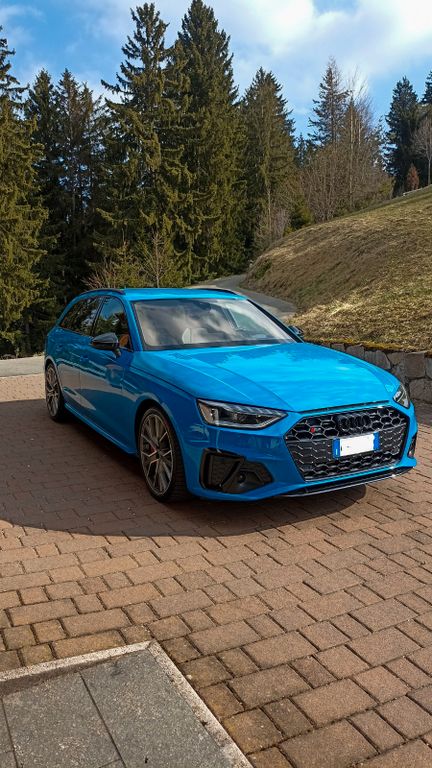 Audi S4