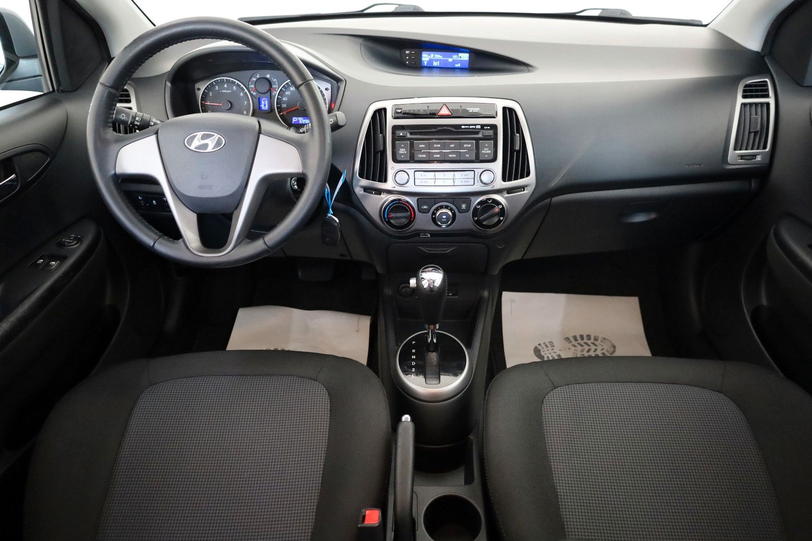 Fahrzeugabbildung Hyundai i20 1.4 Automatik ,Aluräder