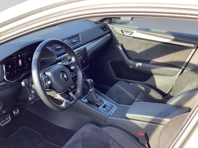 Superb Combi 2.0TDI DSG Sportline