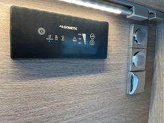 Pössl 2Win R S PLUS | Klimaautom. | 165 PS | Elegance