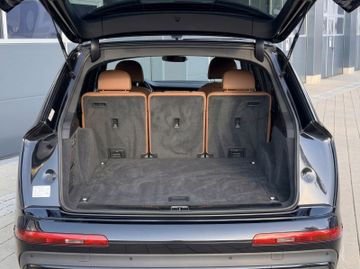 Audi Q7 - 11